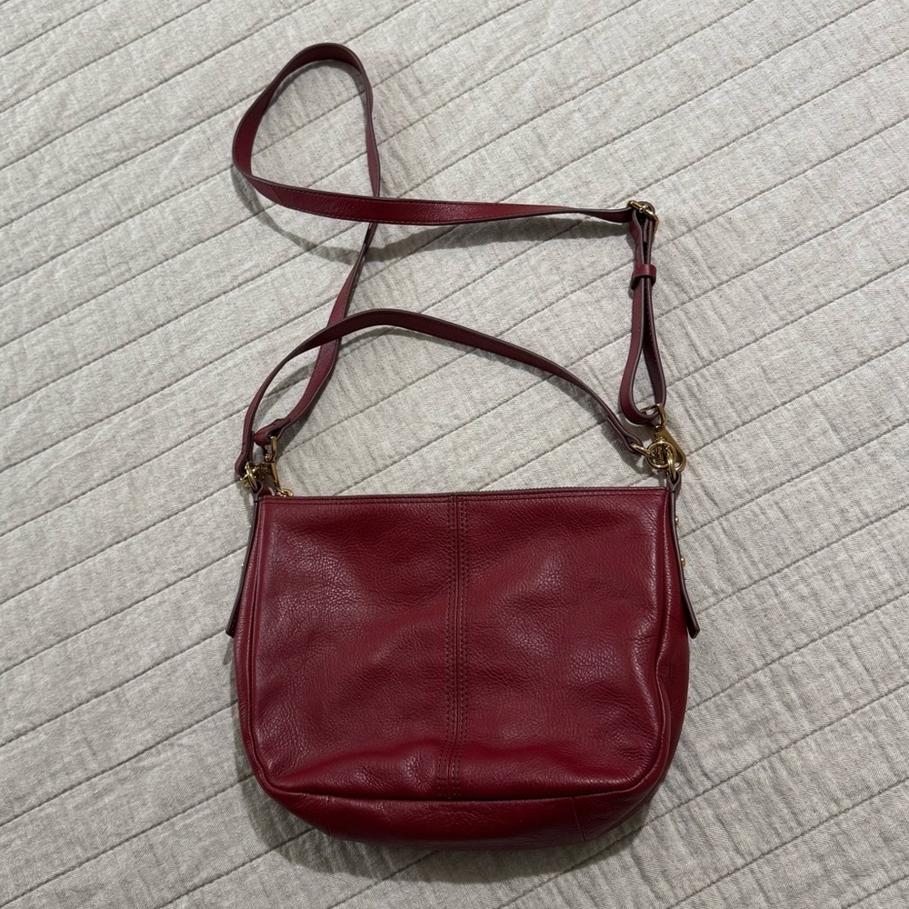 Fossil Burgundy Red Cow hide Leather Shoulder Bag
